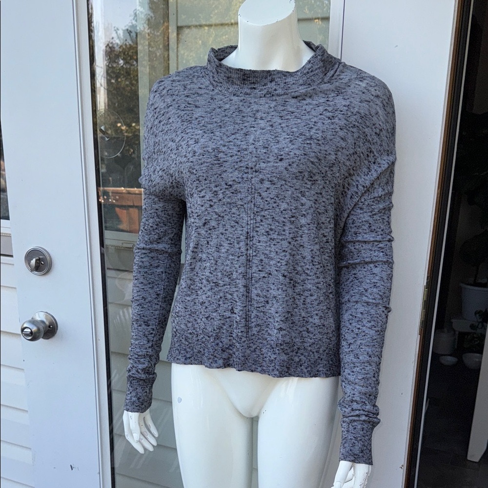 Wilfred Aritzia Charcoal Knit Sweater oversized merino wool blend XXS